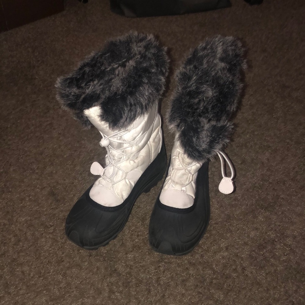 snow boots